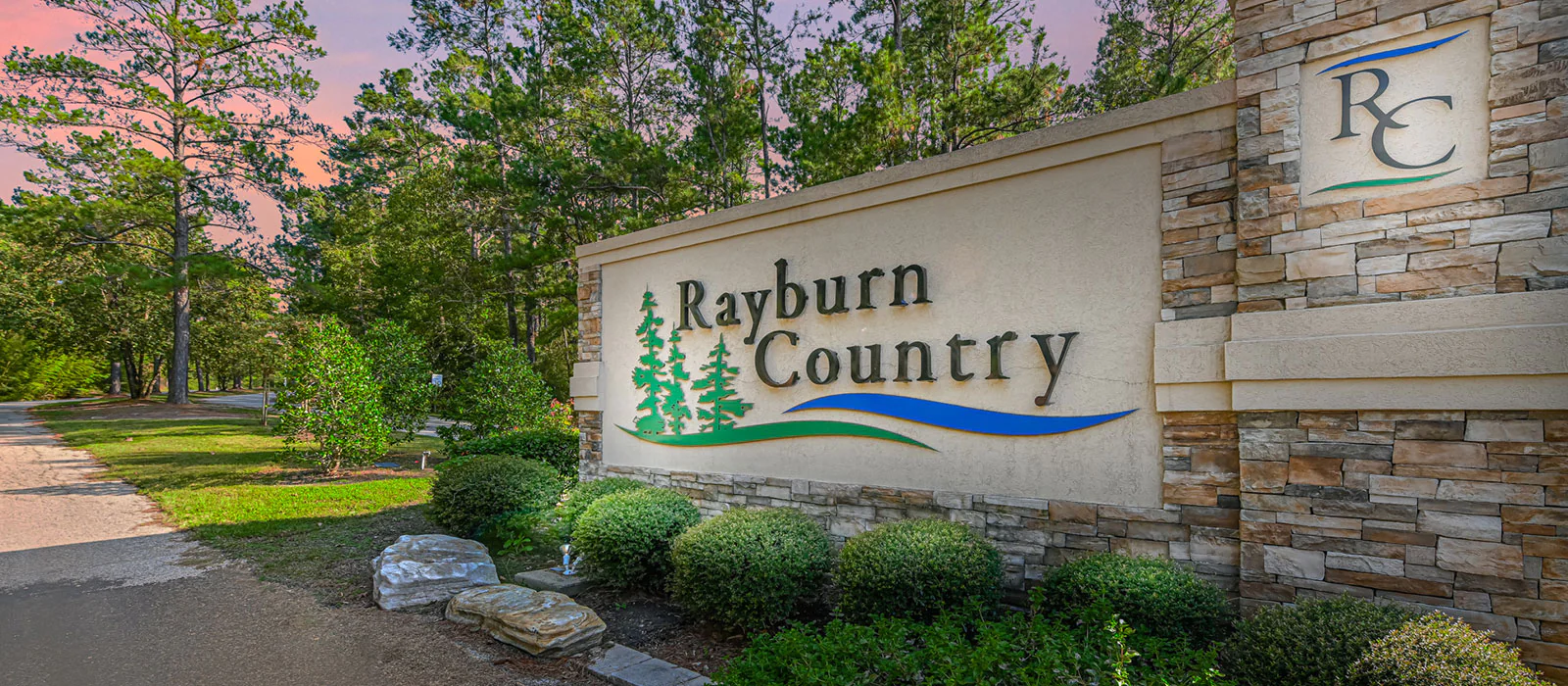 Rayburn Country - Rayburn Realty